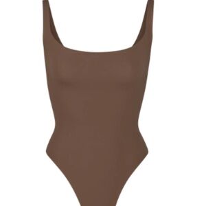 SKIMS Fits Everybody Thong Bodysuit